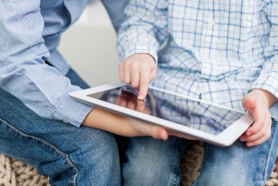 Study links screen use to attention and self-control