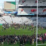 Record crowd runs onto Eden Park for Mitey
